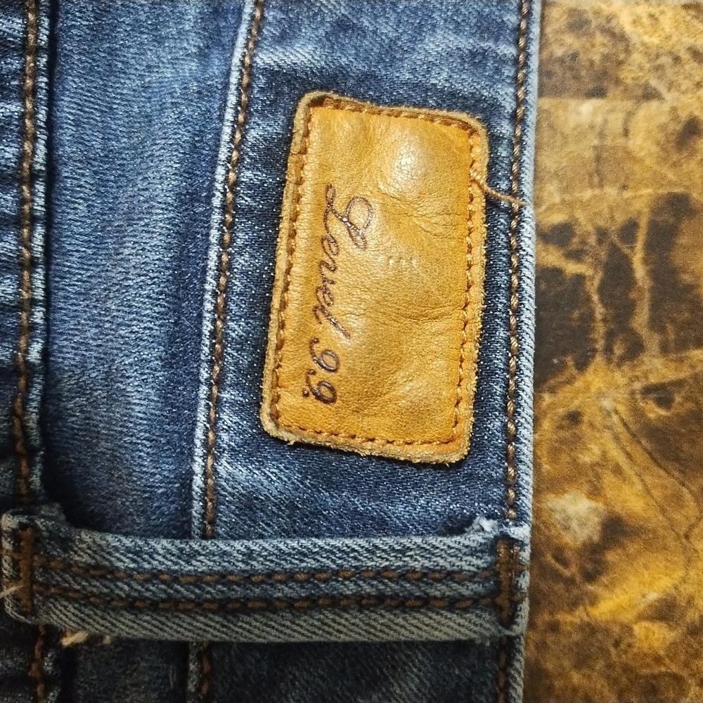 2 Pairs - Level 99 Jeans - Picture 9 of 16